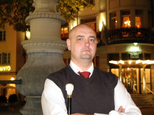 Dan Dent leads the "Ghost Walk of Zurich"